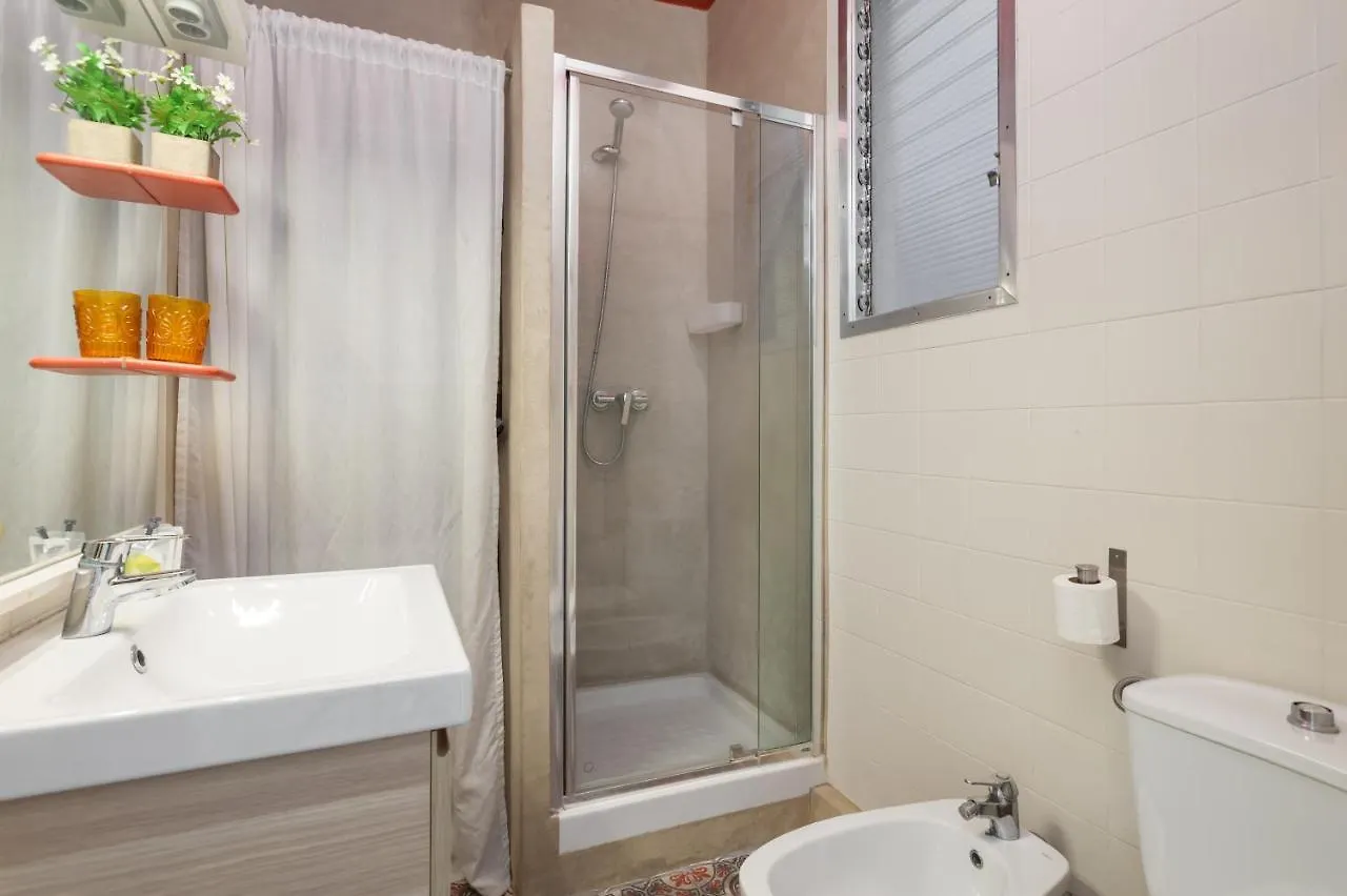 Flateli Sagrada Familia Apartment Barcelona