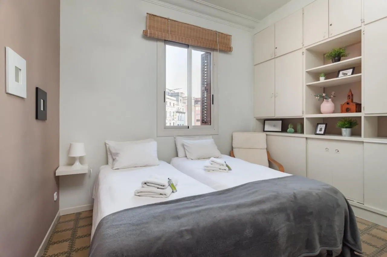 Flateli Sagrada Familia Apartment Barcelona