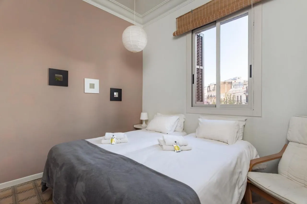 Flateli Sagrada Familia Apartment Barcelona